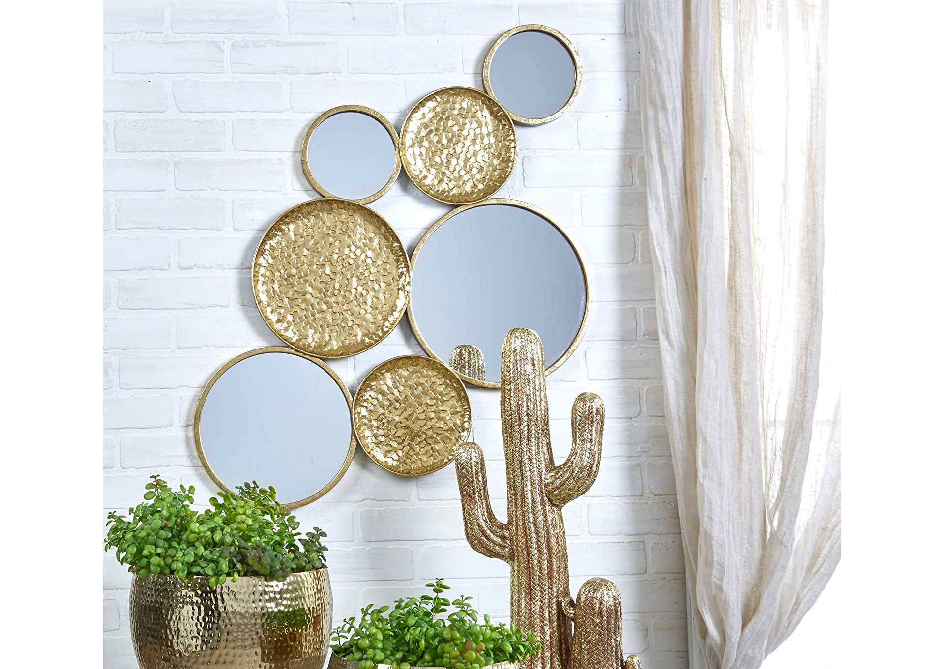 39" Espejo de Metal Dorado image 1