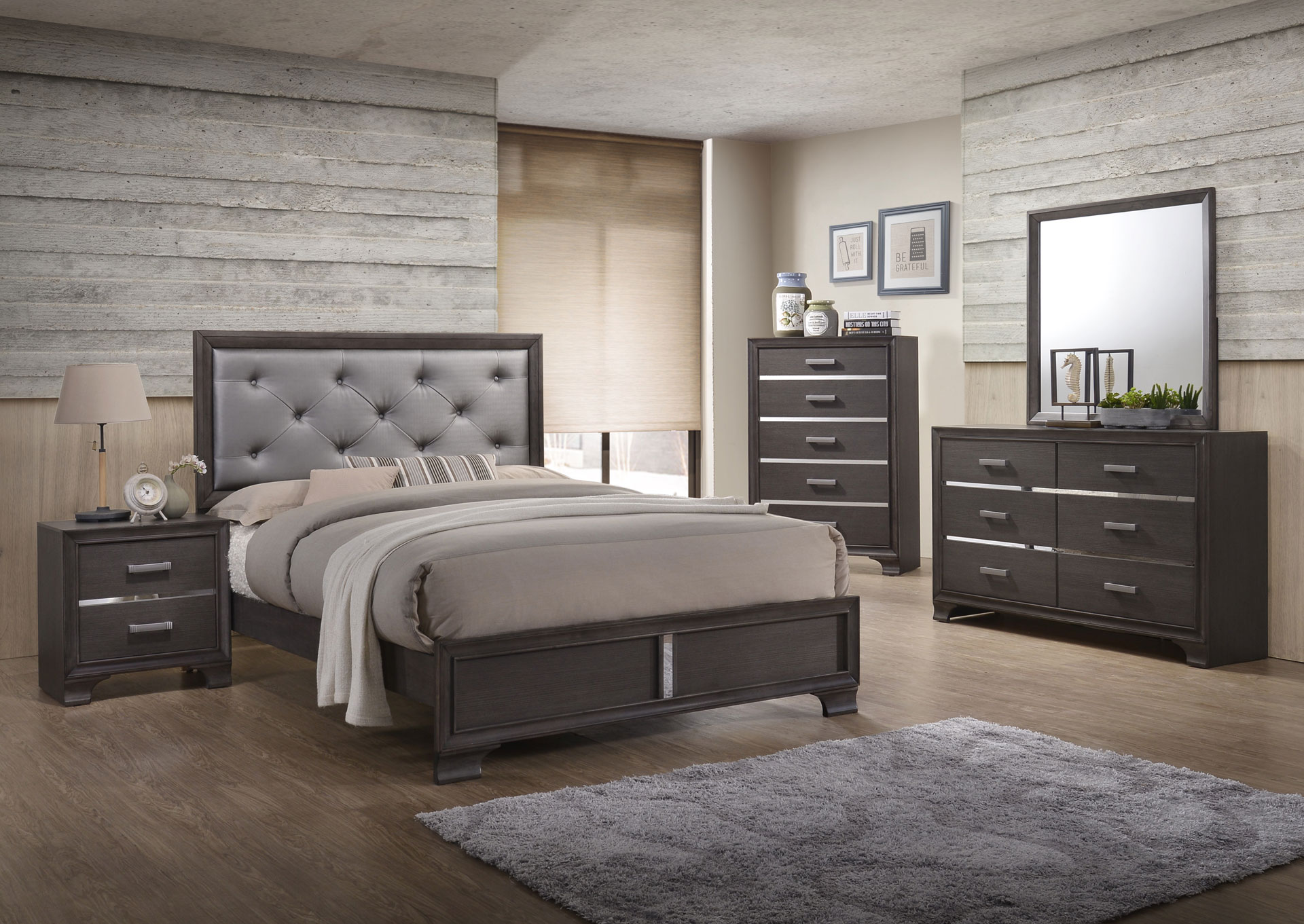 Dormitorio King 7 piezas con Respaldo Tapizado Apanelado - Color Gris image 1